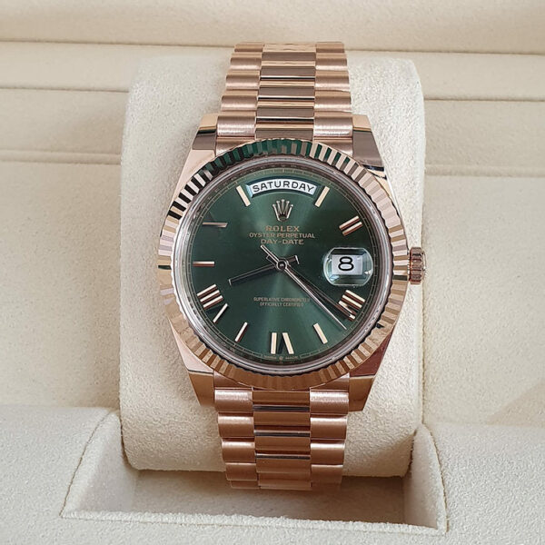 DayDate40RoseGold228235OliveDial1 DayDate 40 Olive Rose Gold Pour Homme
