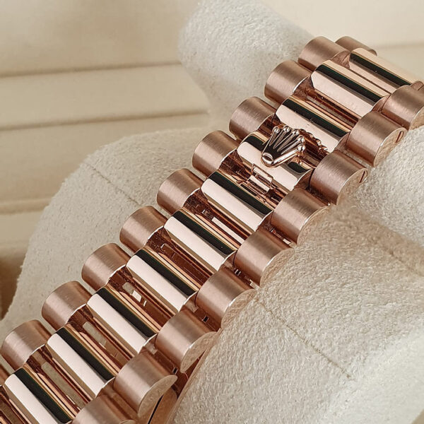 DayDate40RoseGold228235OliveDial4 DayDate 40 Olive Rose Gold Pour Homme