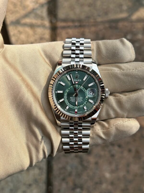 IMG_6256_3024x_09a6d746-9873-44cc-bd6e-88748785c7d9 Sky Dweller Fond Vert Pour Homme