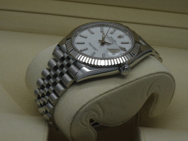 ROLEX126334_06e9fec5-bb21-44ae-b441-5c2b0922dab4 Datejust 41 Blanc Jubilé Pour Homme