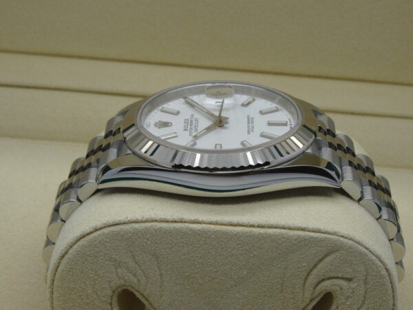 ROLEX126334_394c9a35-85ce-4d1a-8aba-a7bdbaaa06a3 Datejust 41 Blanc Jubilé Pour Homme