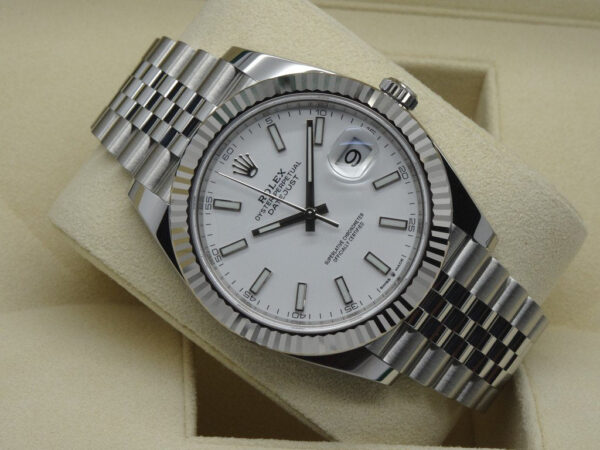 ROLEX126334_97a94ef4-e175-4ae6-af01-84d527d1a0a6 Datejust 41 Blanc Jubilé Pour Homme