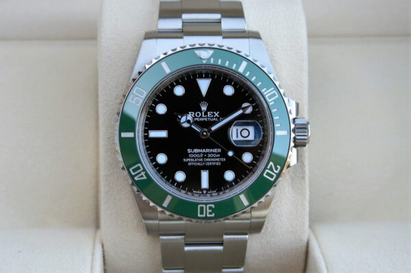 SUBMARINER LUNETTE VERTE MODÈLE Starbucks