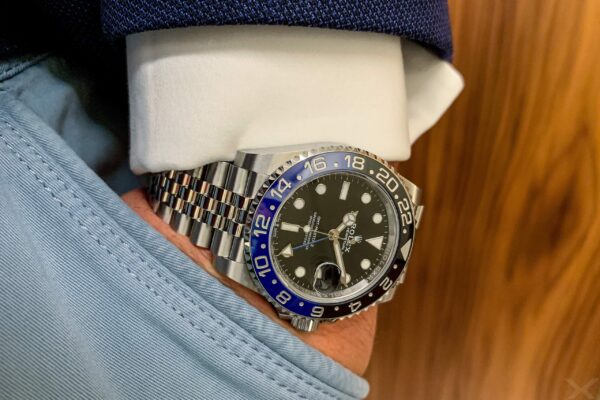 Rolex_GMT_Master_ll_batman13 GMT-Master II "BATGIRL" 126710BLNR Jubilée Pour Homme
