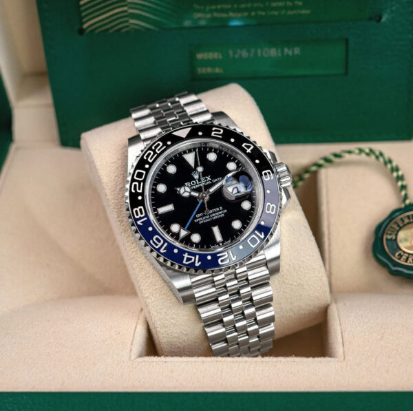 r17 GMT-Master II "BATGIRL" 126710BLNR Jubilée Pour Homme